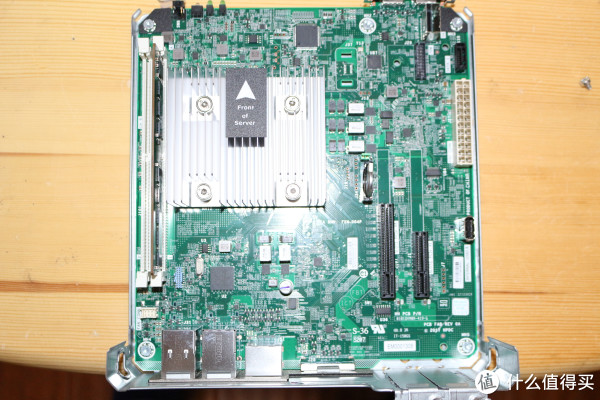 HP Gen10 MicroServer 篇一:#原创新人#惠普 HP Gen10 MicroServer 家用服务器 开箱