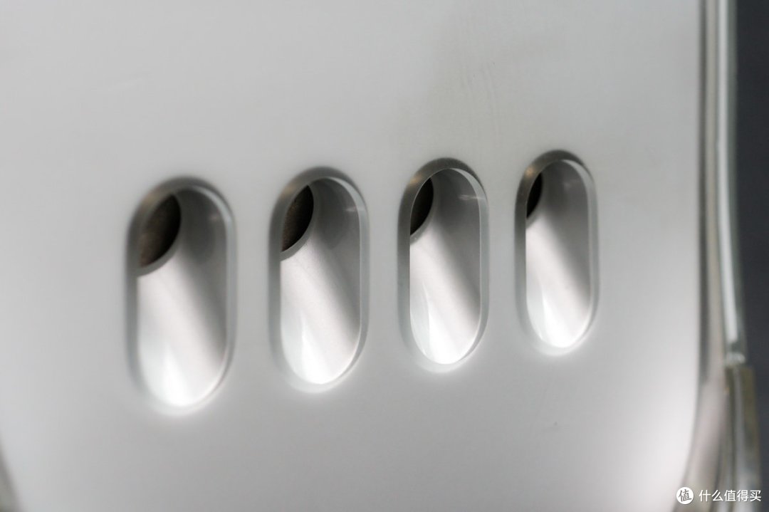 台式机Power Mac G4"Mirrored Drive Doors"