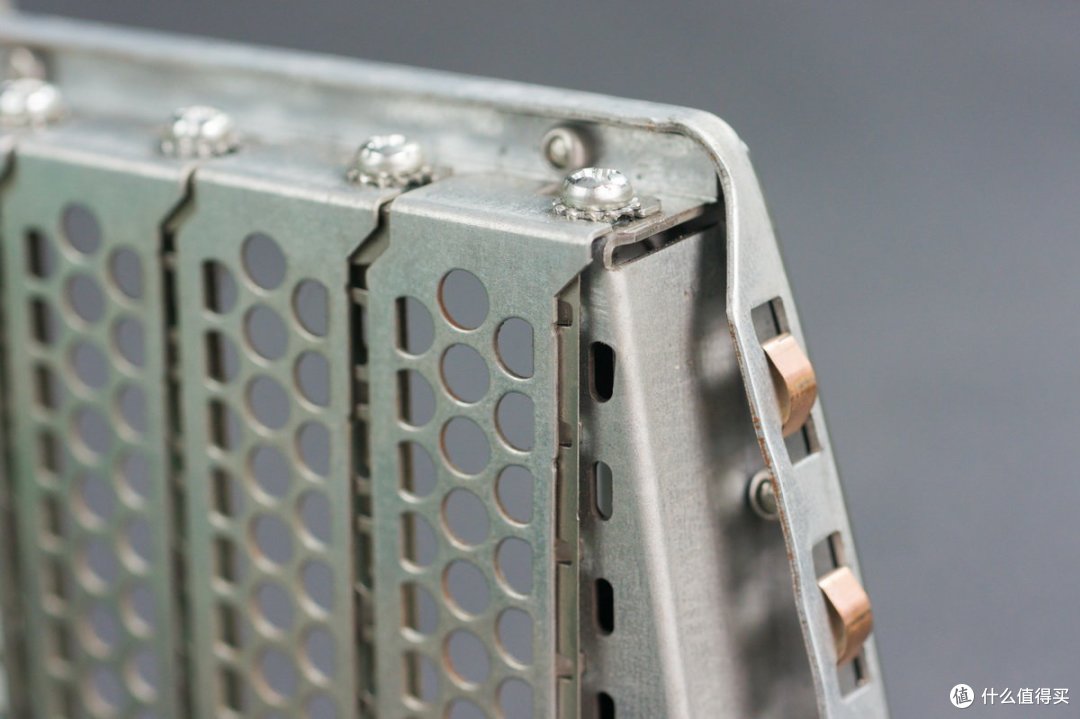 台式机Power Mac G4"Mirrored Drive Doors"