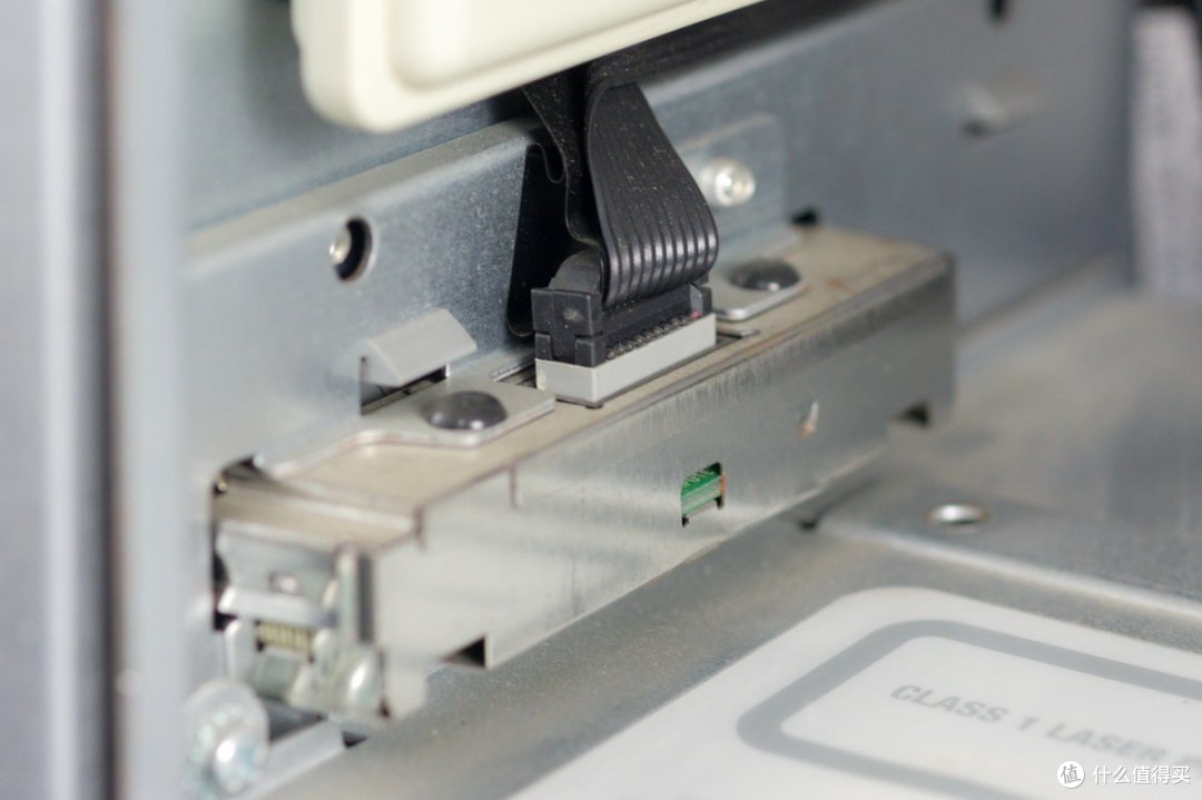 台式机Power Mac G4"Mirrored Drive Doors"
