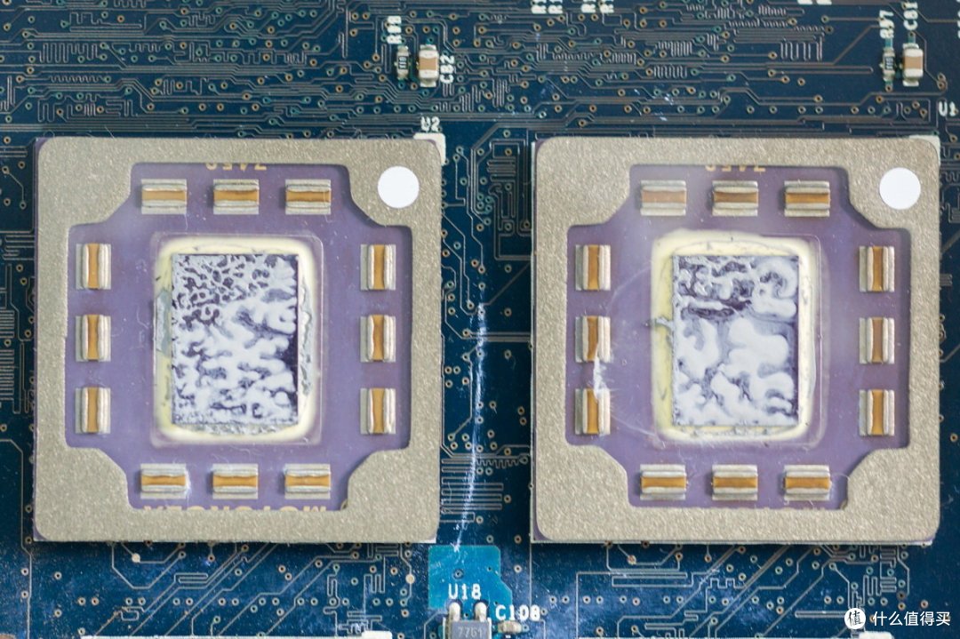 台式机Power Mac G4"Mirrored Drive Doors"