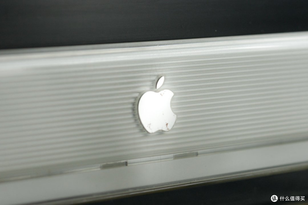 台式机Power Mac G4"Mirrored Drive Doors"