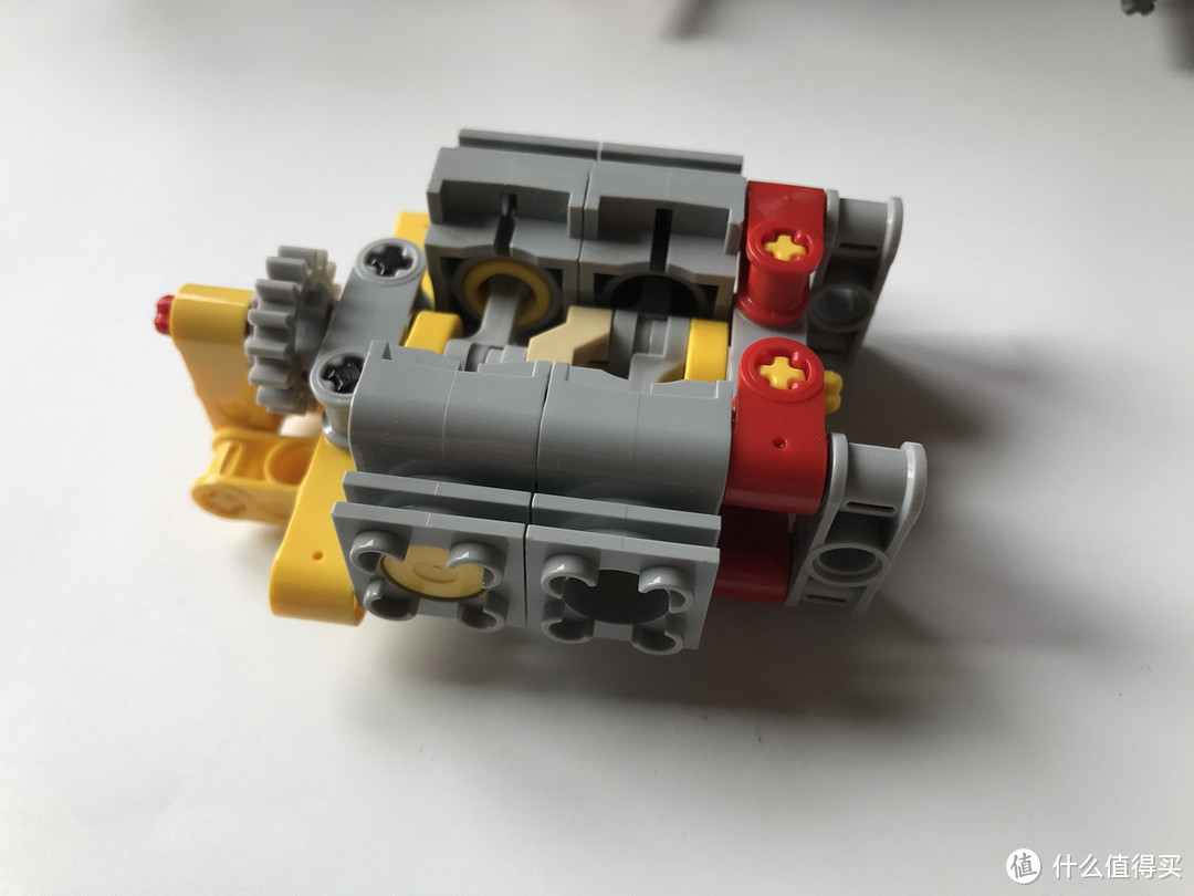 乐高还能这么拼： 复刻 LEGO 乐高 科技 42068 机场消防车