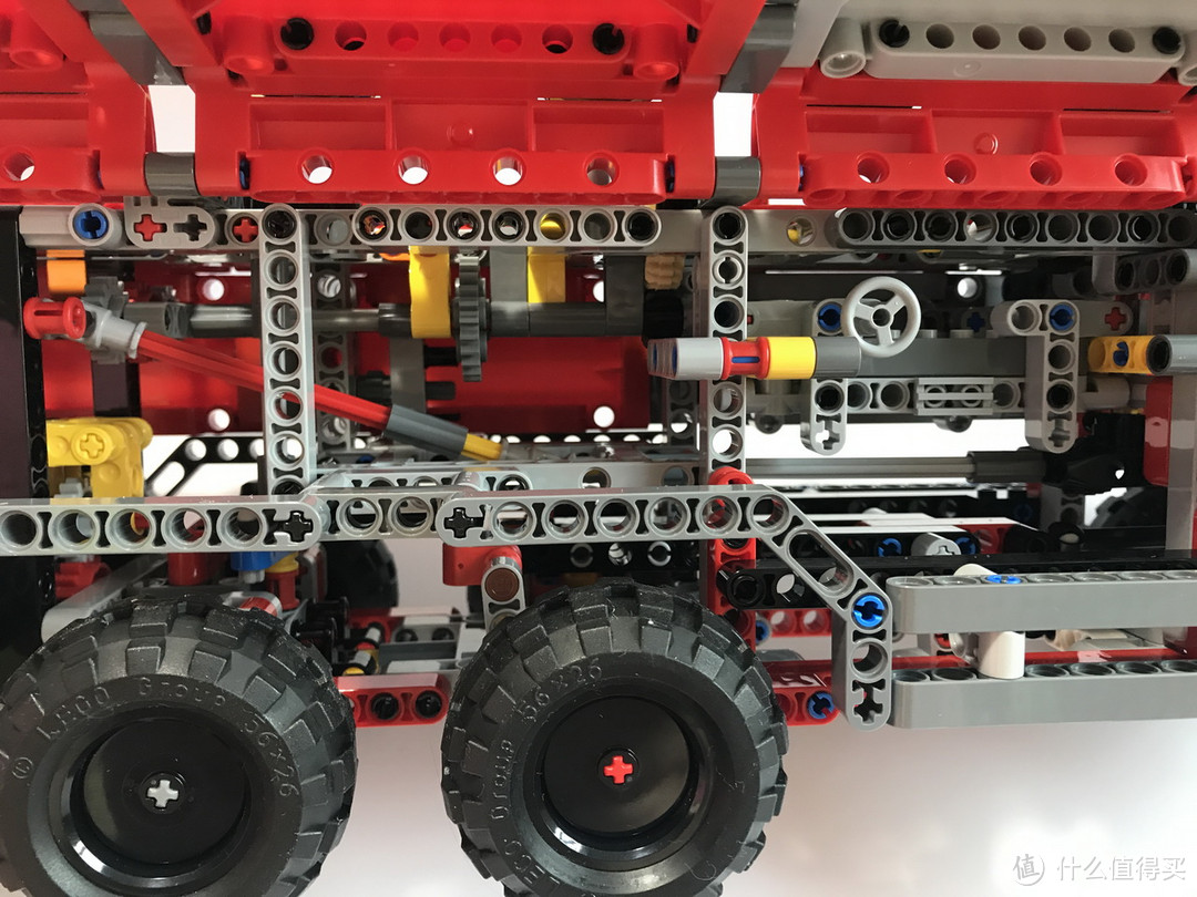 乐高还能这么拼： 复刻 LEGO 乐高 科技 42068 机场消防车