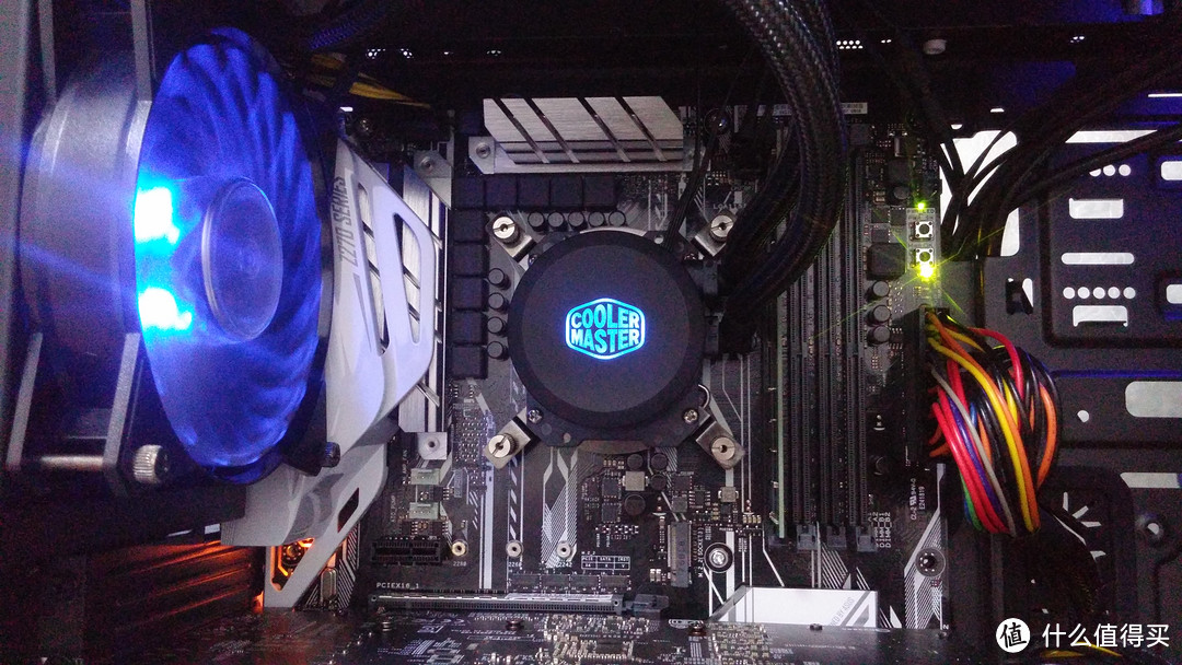 CoolerMaster 酷冷至尊 冰神B120 RGB水冷散热器 开箱