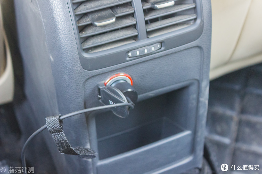 车内的空气健康，由它来守护—MIJIA 米家 车载空气净化器