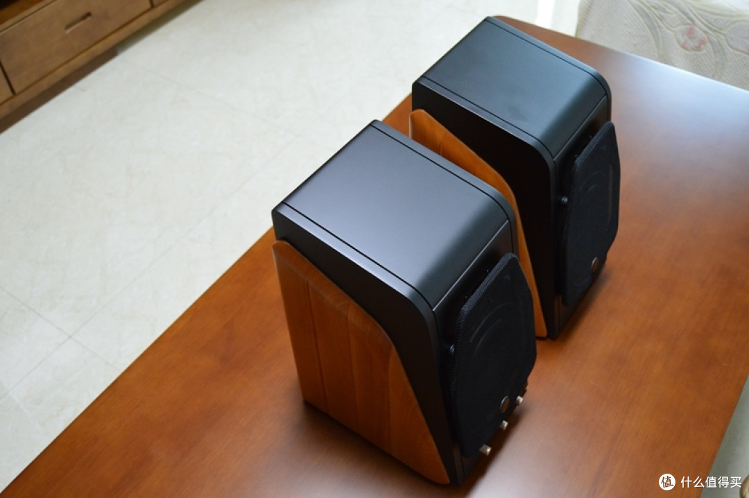 经典之选：HiVi 惠威 M200MKIII 2.0Hi-Fi音箱 开箱试听体验