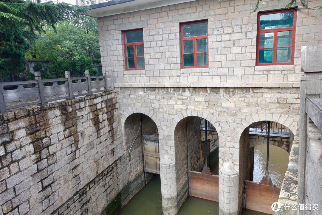 红旗渠风景区（红旗渠纪念馆、青年洞）