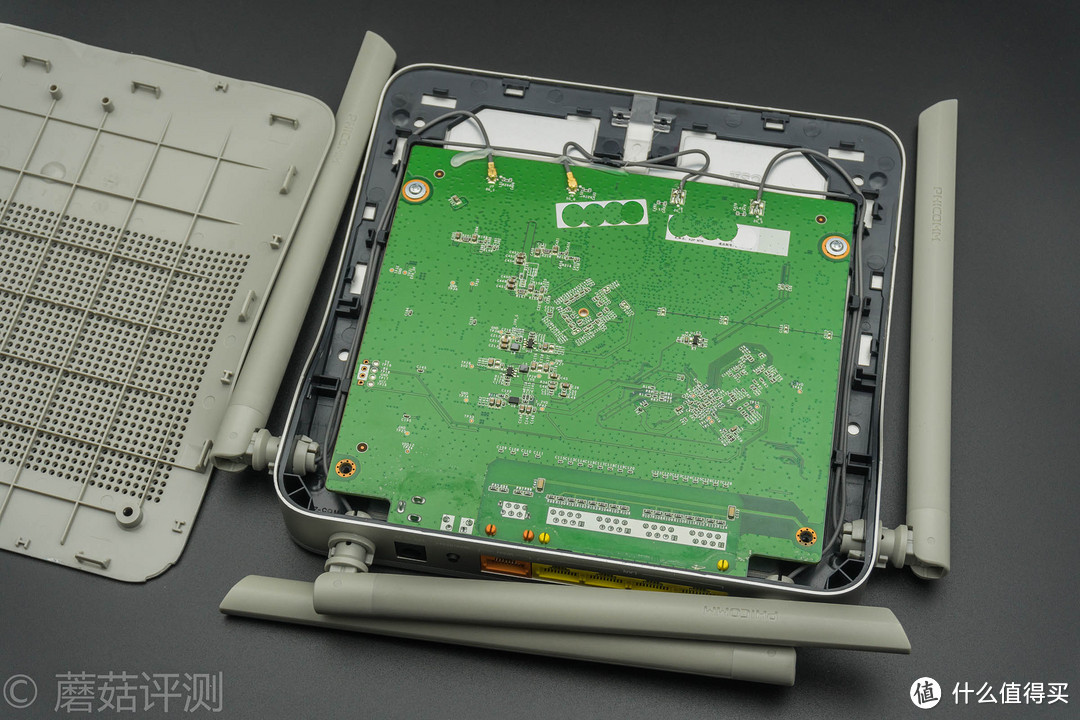 连续上车，根本停不下来—PHICOMM 斐讯 K2P 路由器 开箱拆解