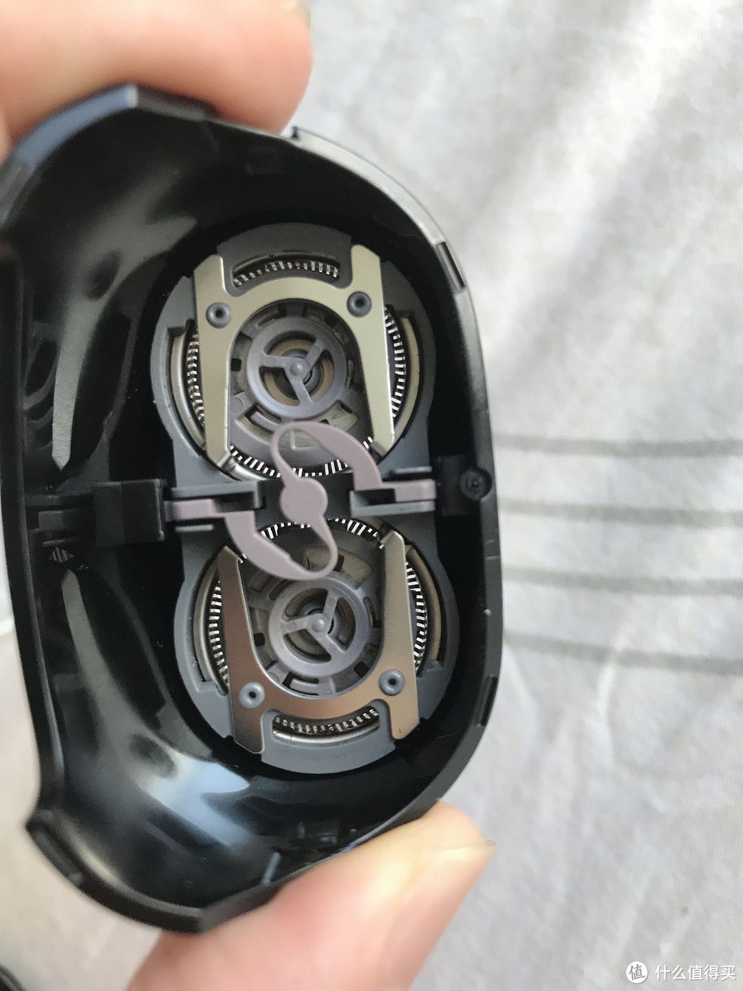 大学毕业生的第一个剃须刀philips飞利浦pq18216电动剃须刀开箱