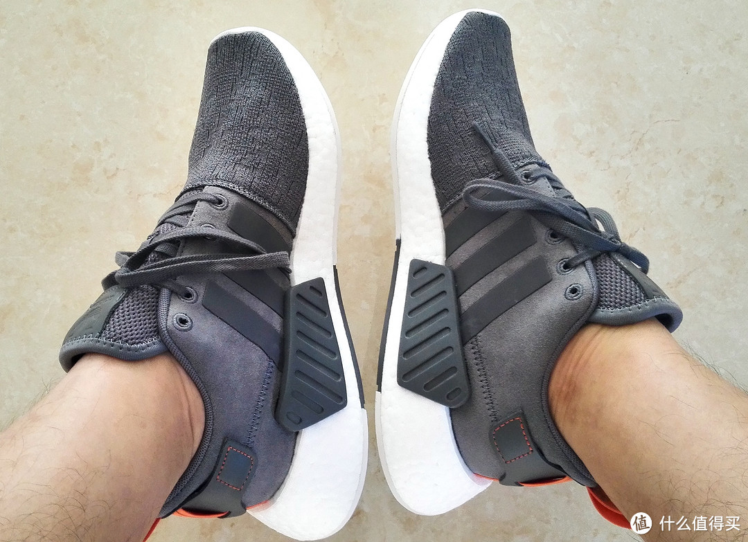 #原创新人# Adidas 阿迪达斯 Originals NMD R2 灰色跑鞋开箱