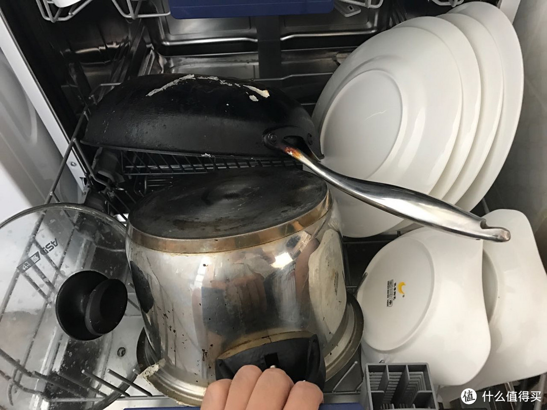长把炒锅的锅外径33厘米，放进去轻松不费力！