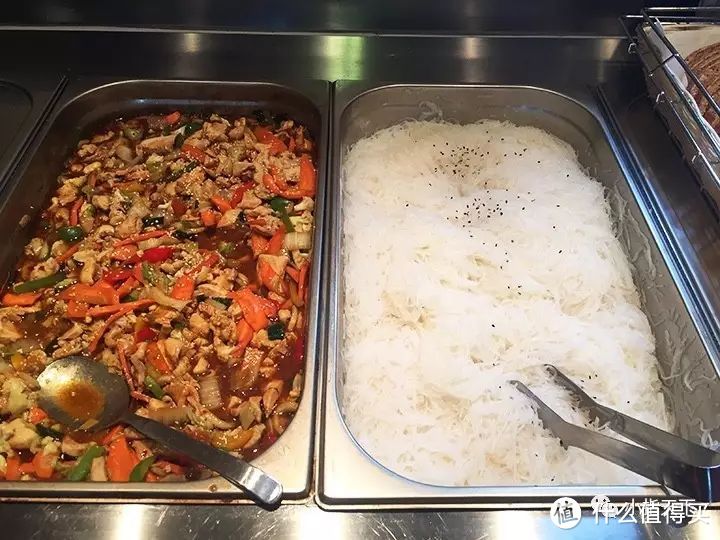 【北极帆船行·美食记】在航行超过90年的北极帆船伦勃朗号上，究竟能吃到多high？