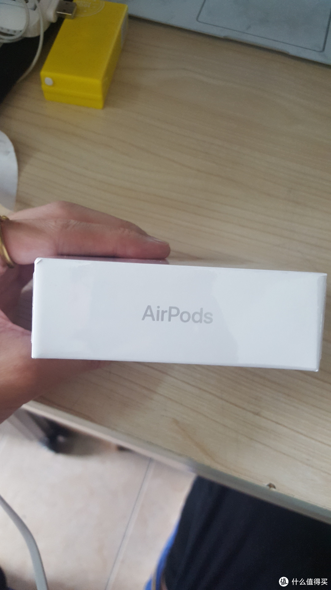 Apple 苹果 AirPods 无线耳机 开箱