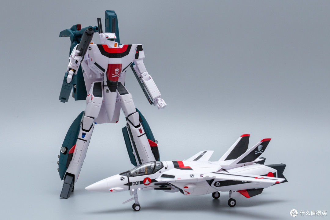最初的感动、35年的辉煌—Macross VF-1S 一条辉机