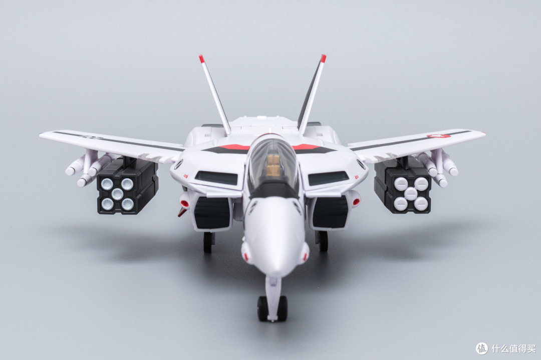 最初的感动、35年的辉煌—Macross VF-1S 一条辉机