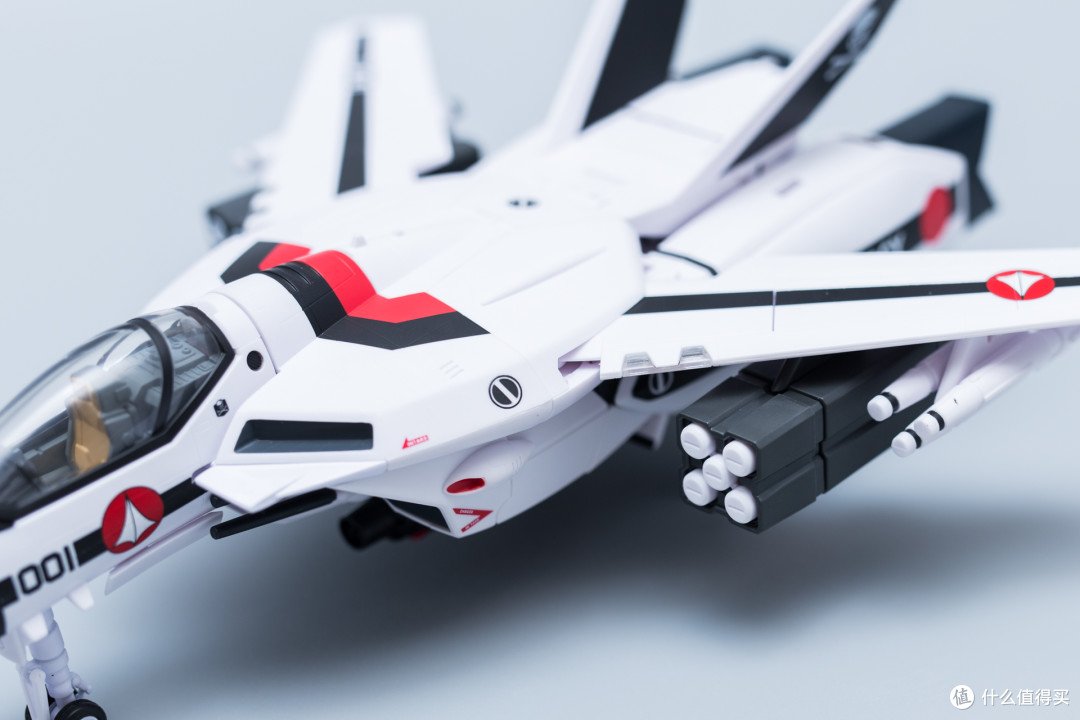 最初的感动、35年的辉煌—Macross VF-1S 一条辉机
