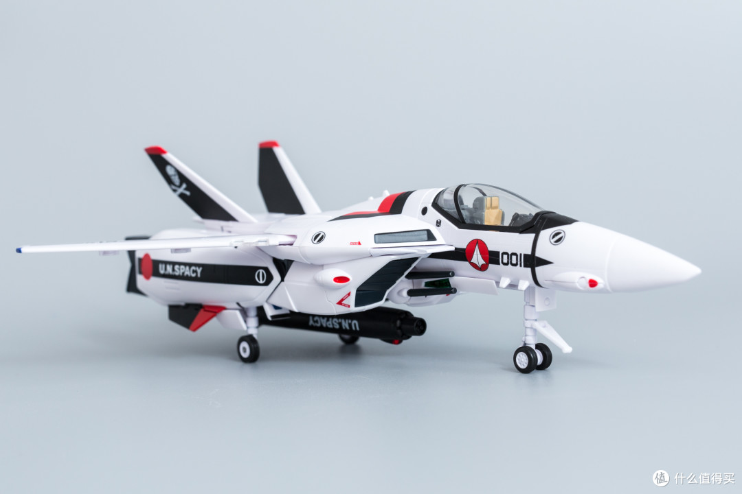 最初的感动、35年的辉煌—Macross VF-1S 一条辉机