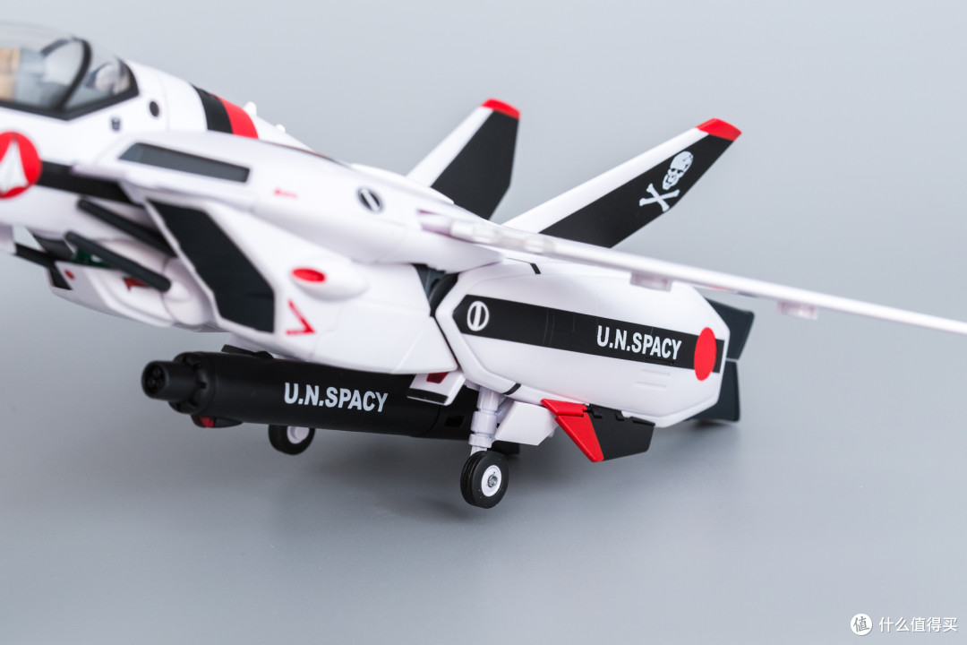 最初的感动、35年的辉煌—Macross VF-1S 一条辉机