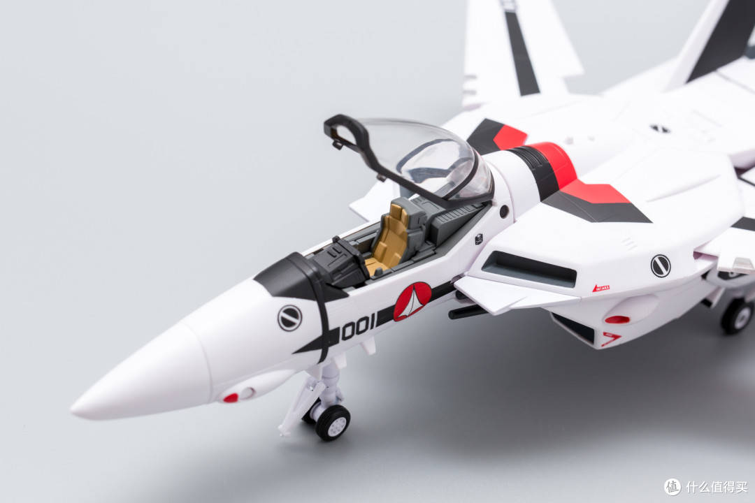 最初的感动、35年的辉煌—Macross VF-1S 一条辉机
