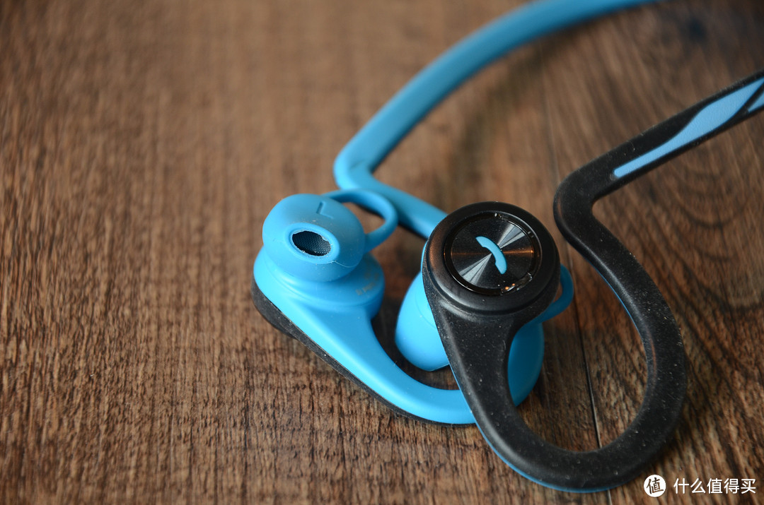 Plantronics 缤特力 BackBeat FIT 蓝牙耳机 开箱