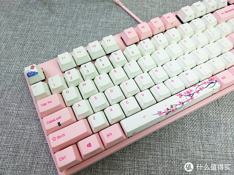 颜值即正义，顺便撒一把狗粮—Varmilo 阿米洛  “桜”  机械键盘 开箱晒物