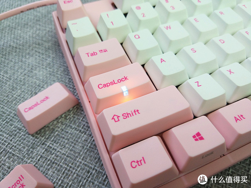 颜值即正义，顺便撒一把狗粮—Varmilo 阿米洛  “桜”  机械键盘 开箱晒物