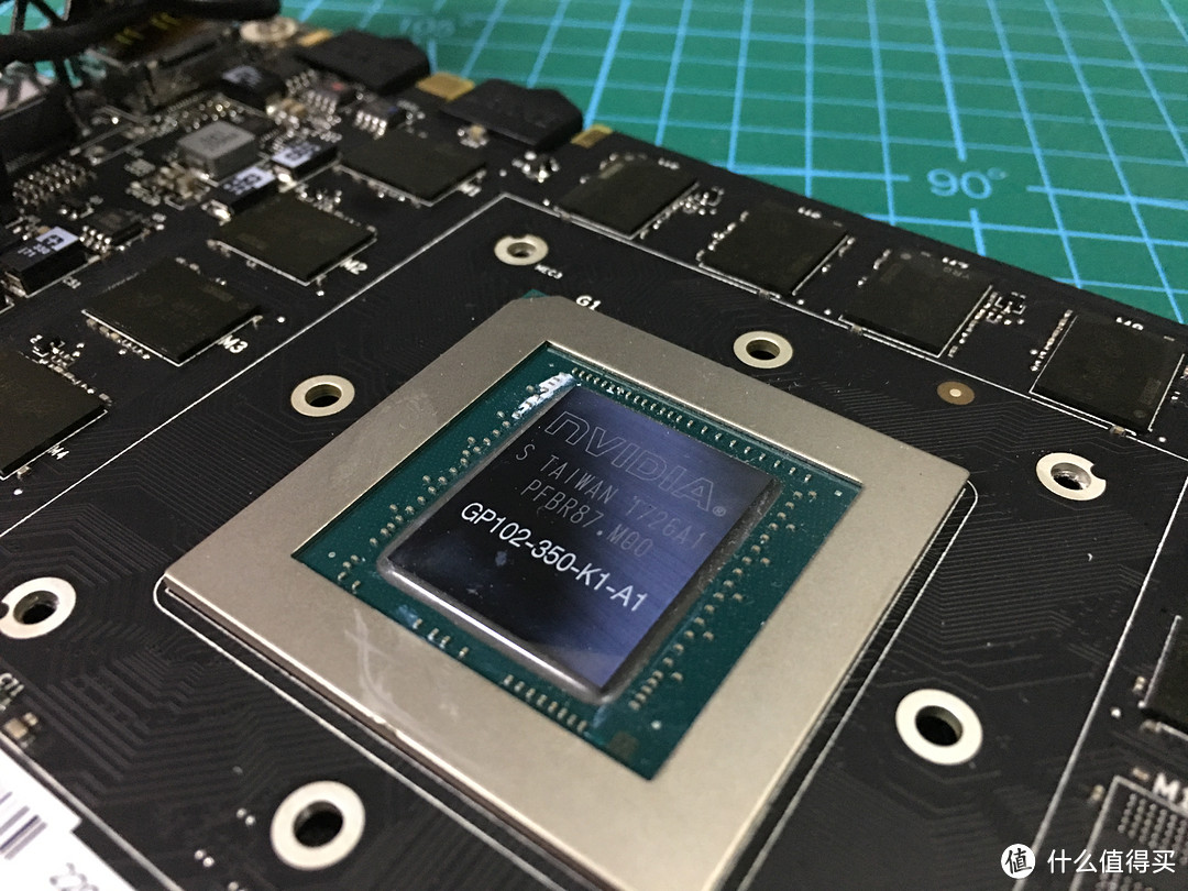 【这是装机】 灯大灯亮灯会闪！Ryzen 锐龙 1700X+1080Ti搭配国产 战争磨坊 分体水冷 RGB光污染 上机评测