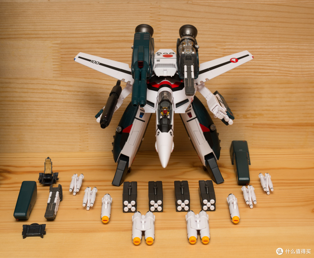 最初的感动、35年的辉煌—Macross VF-1S 一条辉机
