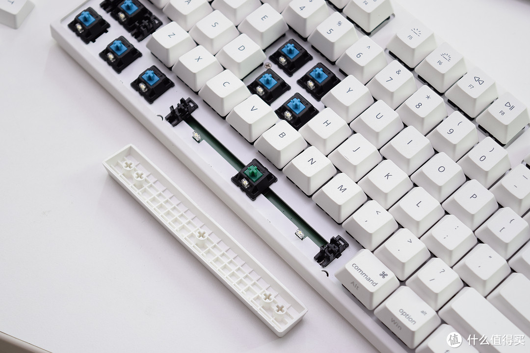 遇上MACBOOK：varmilo 阿米洛 VA87MAC 机械键盘 轻体验