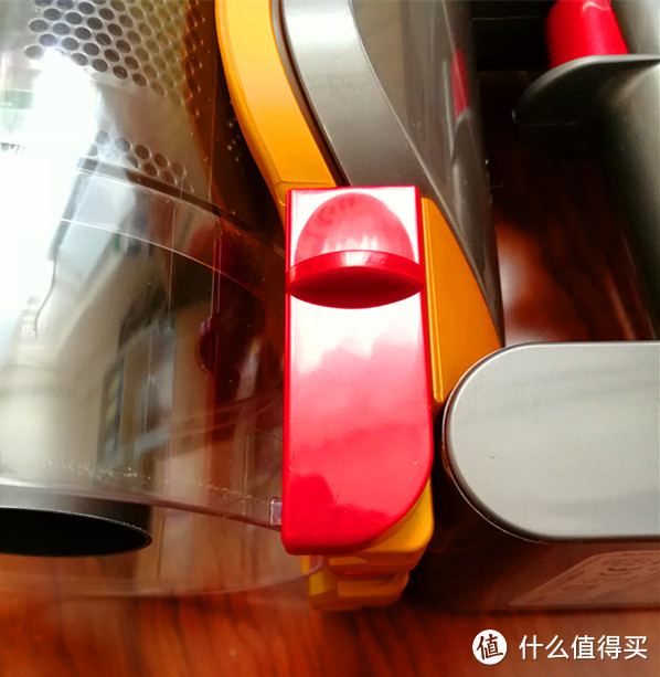 #本站首晒#有 dyson 戴森 DC43H 手持式吸尘器 在手，床铺清洁不再愁