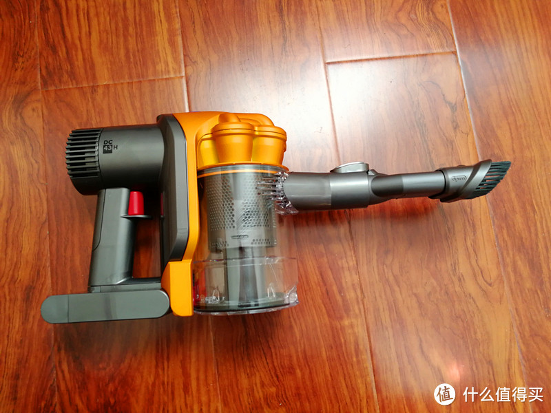 #本站首晒#有 dyson 戴森 DC43H 手持式吸尘器 在手，床铺清洁不再愁