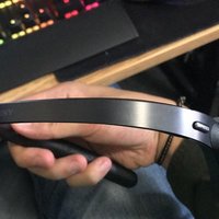 索尼 WI-1000X 颈挂蓝牙入耳式耳机外观展示(头梁|飞机头|颈圈|拾音孔)