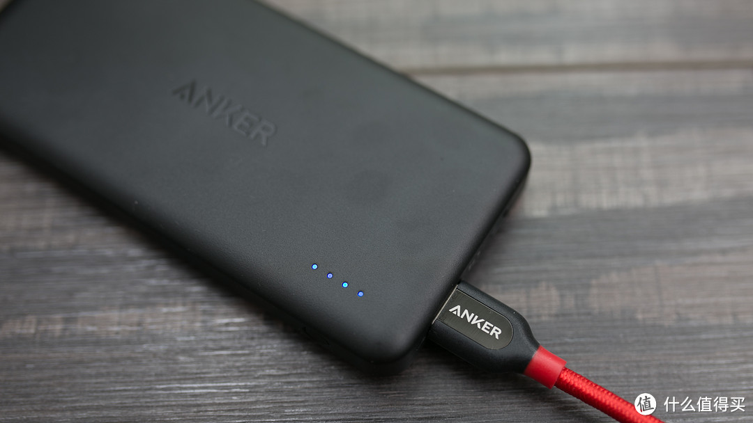 性能不错颜值高—anker PowerCore II slim 枪炮玫瑰 移动电源 简评