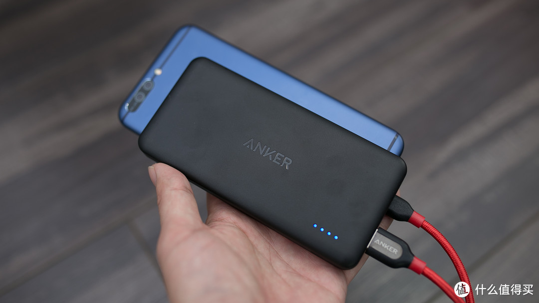 性能不错颜值高—anker PowerCore II slim 枪炮玫瑰 移动电源 简评