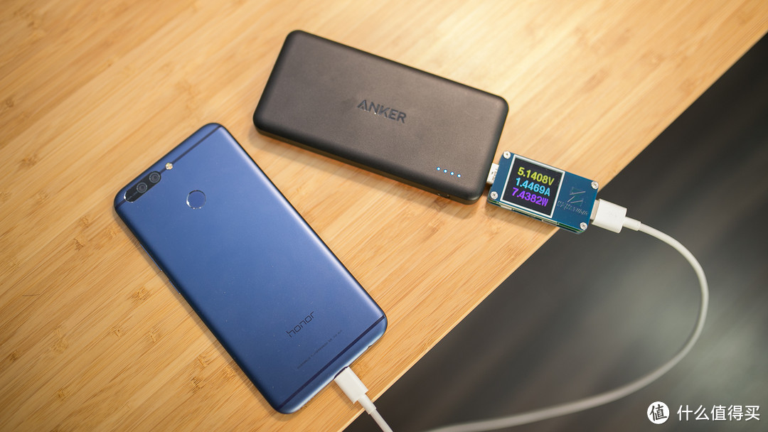 性能不错颜值高—anker PowerCore II slim 枪炮玫瑰 移动电源 简评