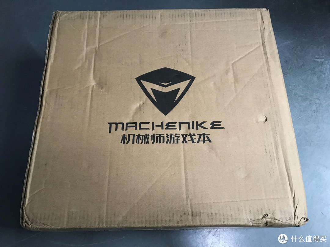 游戏本也能玩定制—MACHENIKE 机械师 F117 笔记本电脑 开箱