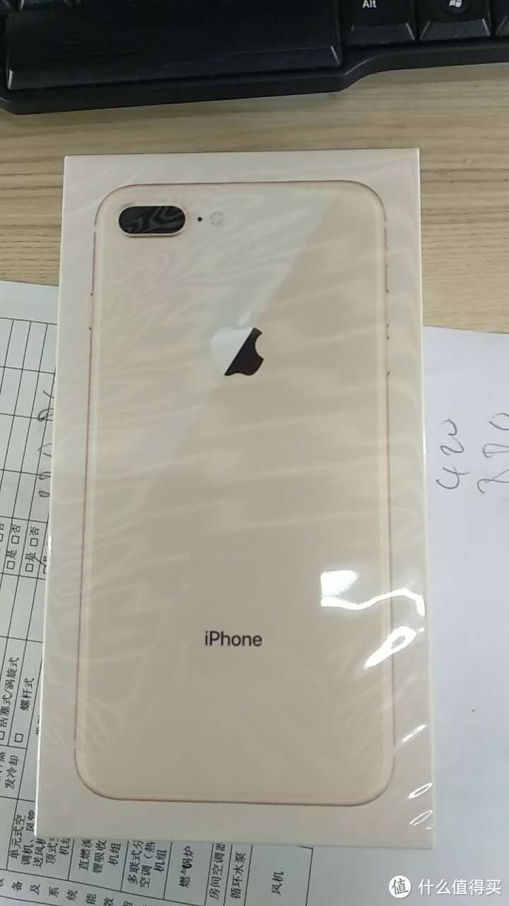 国行 iPhone 8 Plus 送女友，竟然买回瑕疵机？