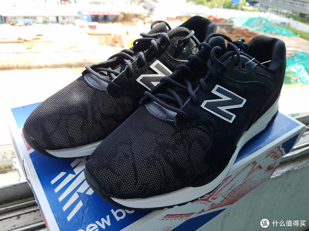 New Balance新百伦 1550 REVlite Reflective 复古跑鞋 开箱