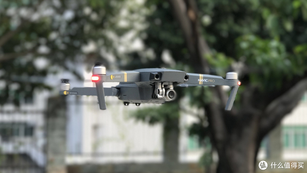 #本站首晒#全球首款“静音”无人机？大疆割肾新品 — Mavic 铂金版 实测体验