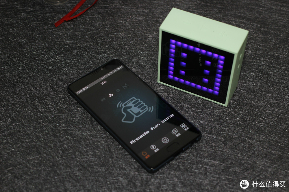 忍不住拆开玩了把 Divoom Timebox Mini像素蓝牙小音箱体验