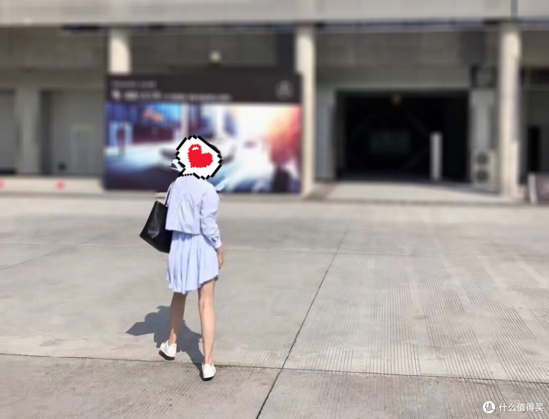 #翻包大赛#十八线小城“下岗女工”包里都有些啥?(附真人兽)