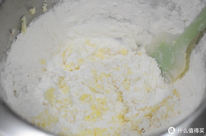 网红级月饼:金沙奶黄流心月饼,你也可以自己做