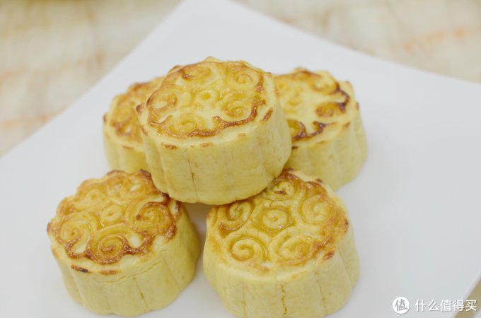 网红级月饼:金沙奶黄流心月饼,你也可以自己做