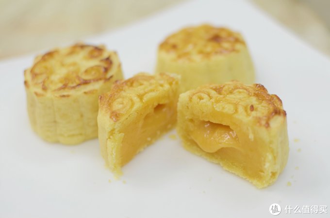 网红级月饼:金沙奶黄流心月饼,你也可以自己做