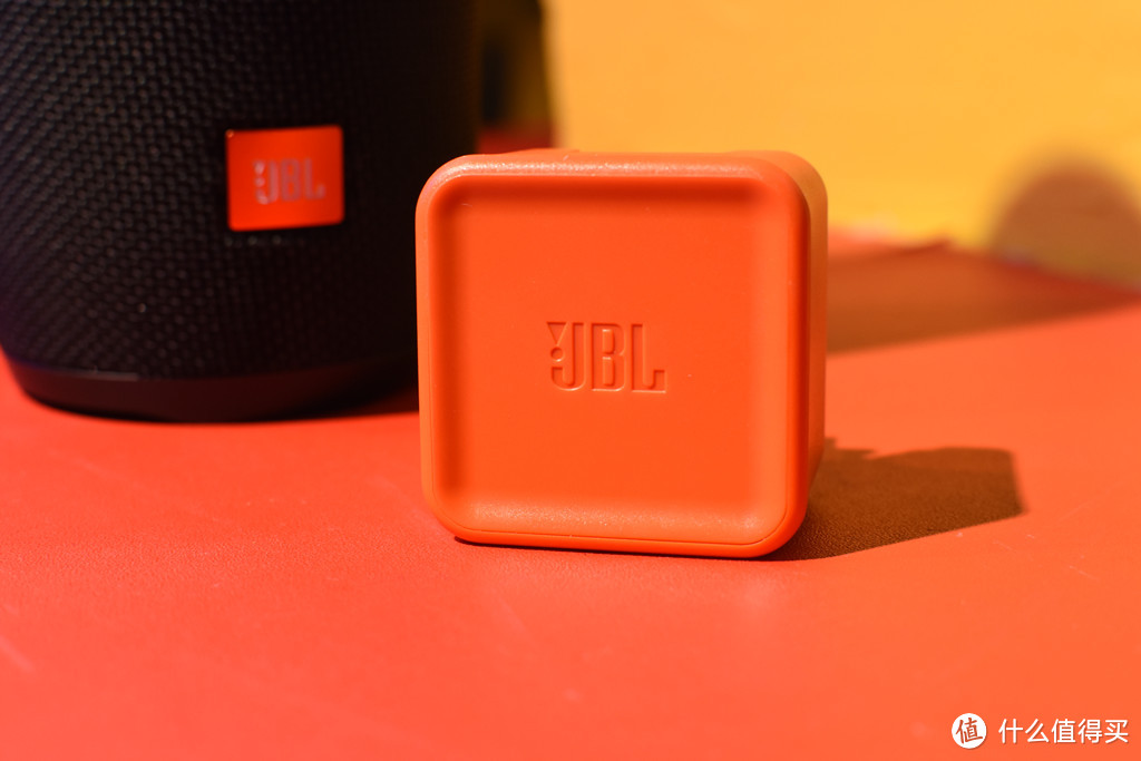 音乐与灯光的邂逅 JBL PULSE 3 蓝牙音箱 开箱