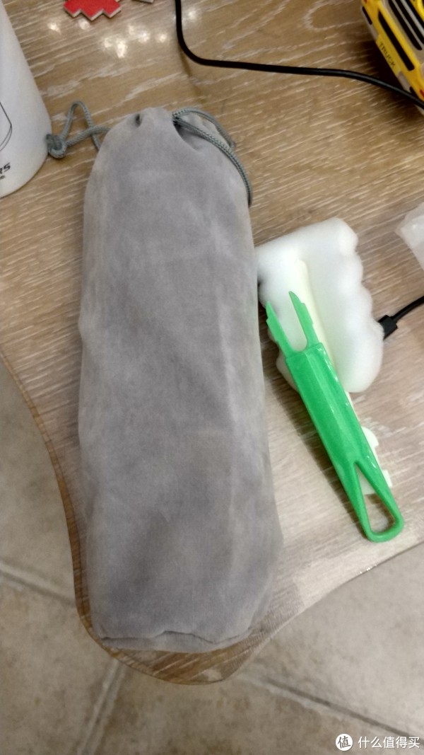 送的杯套和刷子