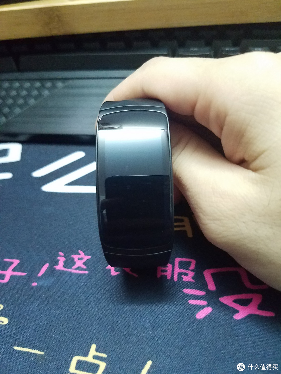 Samsung 三星 Gear Fit 2 Pro 智能手环 开箱