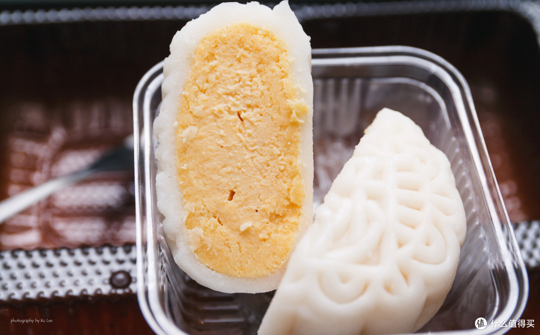 #热征#中秋#月饼节后晒月饼 - 葡京蛋黄金翡翠, 奇华莲蓉双黄, 星巴克灯笼月饼等