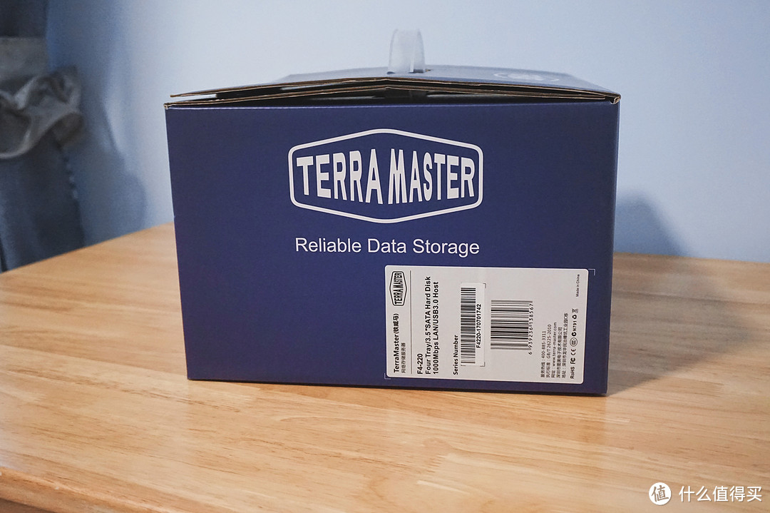 云上的生活只有我—TerraMaster 铁威马 F4-220 NAS 开箱